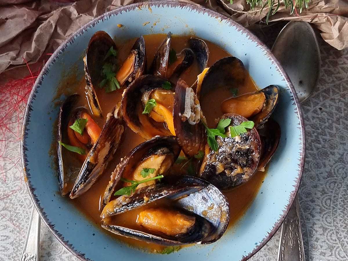 RECETA FÁCIL MEJILLONES A LA MARINERA Divinos Sabores Consultoria